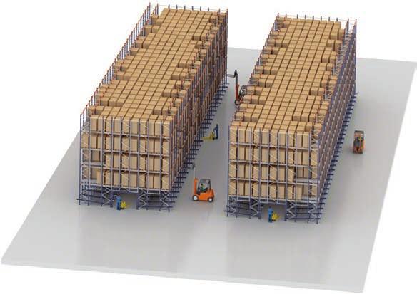 Sklad tvořený dvěma moduly regálů kombinovanými s dynamickými úrovněmi pro pikování a dvěma pracovními chodbičkami po obou stranách regálů.