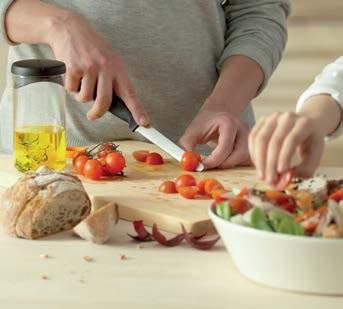 Discover tasty and easy mornings with Fiskars tools.