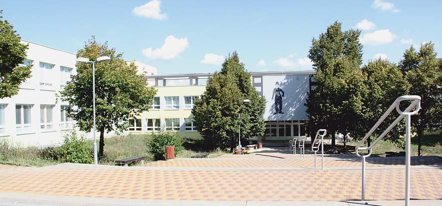 Foto: MČ Praha 5 Fakultní základní škola Chaplinovo náměstí je druhou největší školou v Praze 5, navštěvuje ji zhruba 600 žáků. Zároveň je spádovou školou pro polovinu dětí žijících na Barrandově.