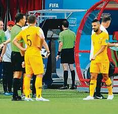 Němci v tédobě vedli 2:1, zápas nakonec skončil 4:1. Tehdy novináři psali,že je to snad poslední kapka, která donutí konzervativní vedení FIFA zavést na vrcholné akce videorozhodčího.