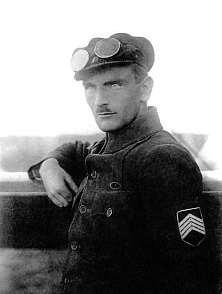 Robert Melč, tehdy ještě psáno jako Meltsch, se narodil vroce 1891 vrodině místního mlynáře.