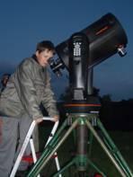 Kroužky jsou zaměřeny především na školní mládež, kurzy předpokládají základní středoškolské znalosti a účastní se jich jak studenti, tak dospělí zájemci o astronomii. 2.1 