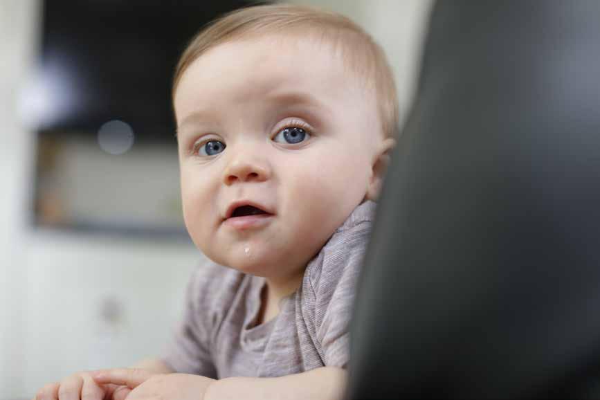 Miminka jsou nejspokojenější, když všechno v jejich životě probíhá přirozeně, tak jak to příroda zamýšlela. Zvlášť citlivě to vnímají během krmení.