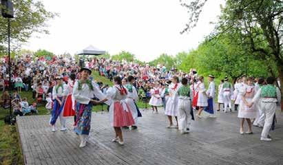 V roce 2011 opustil Danájek ZUŠ a začal pracovat samostatně pod vedením Jany Hanákové.