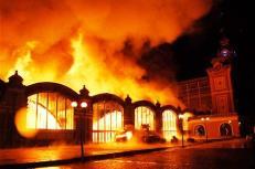 Obsah: LITERATURA, POŽADAVKY CVIČENÍ 7 / 16 Princip požární bezpečnosti: NUTNO ZABEZPEČIT: evakuaci