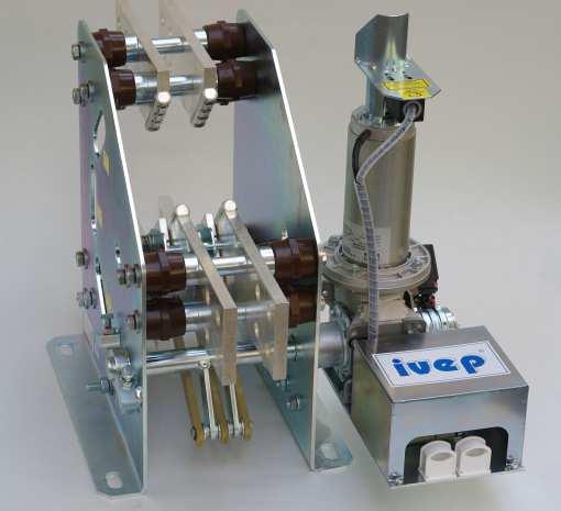 the switching device - reduced space demands - terminal boards, indication elements and drive mechanism shaping one