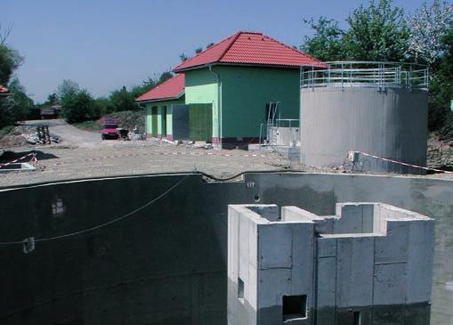 hydroizolace ochrana betonu jednosložkové 1K jednosložková hydroizolace tmavě šedý Jednosložková mrazuvzdorná hydroizolační stěrková hmota k izolacím a ochraně stavebních konstrukcí z betonu a oceli.