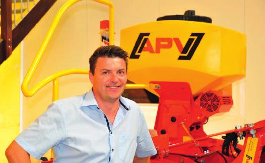 Jako zemědělec a kutil v roce 1997 vylepšil své jednokotoučové rozmetadlo. Rozpoznal potenciál této optimalizace a založil společnost APV Technische Produkte GmbH.
