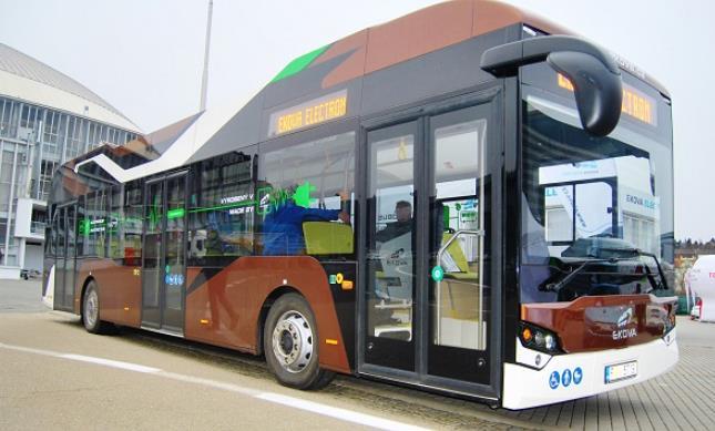 služby 100% autobusů MAD s pohonem elektrobusy.