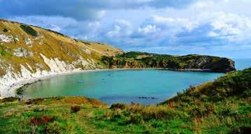 Ubytování v hostitelských rodinách v Bournemouth. 3. den Celodenní výlet do hrabství Dorset. Jurské pobřeží - první přírodní památka zapsaná na seznam světového dědictví UNESCO.