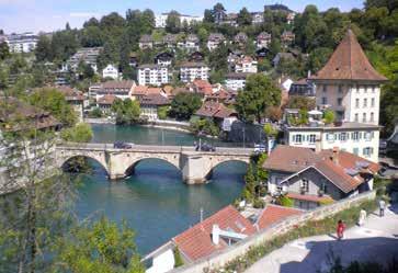 Švýcarsko Rýnské vodopády, Eiger, Mönch, Jungfrau, čokoládovny, sýrárny Úchvatné Švýcarsko jedna z nejbohatších a nejrozmanitějších zemí Evropy, zažijete vysokohorskou turistiku, objevíte známé