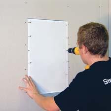 Reproduktory Stealth Acoustics lze usadit do stěny i stropu a okraje panelu reproduktoru budou v jedné rovině s okolní