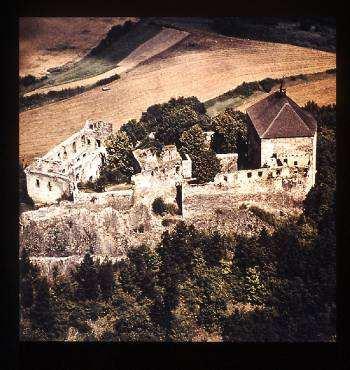 1356. Točník. Hrad.