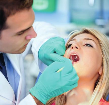PRIMÁRNÍ PÉČE Komplexní vyšetření stomatologem při první návštěvě Preventivní prohlídka - opakované komplexní