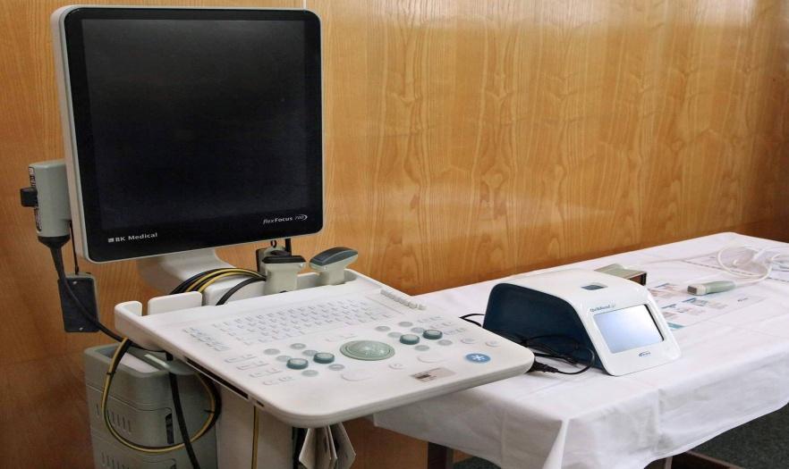 KLINIKA POPÁLENINOVÉ MEDICÍNY Přednosta: MUDr. Robert Zajíček, Ph.D. Primář: MUDr. Igor Pafčuga Zástupce přednosty pro výuku: MUDr. Monika Tokarik, Ph.D. Vrchní sestra: Mgr.