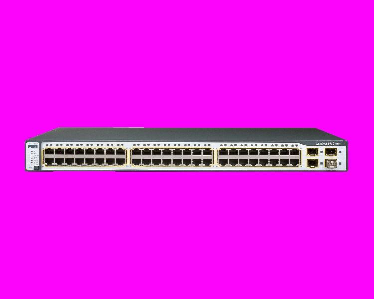 Stacking a 10GbE Cisco Catalyst 3750G-48TS Poměr zatížení: 12 k 1 (předpoklad 4 agregované SFP linky) Heavy Oversubscription Vyžaduje komplexní QoS konfiguraci -použití mnoha front -mechanismus