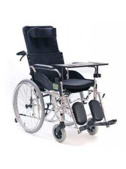 Invalidní mechanický vozík AKVCWK43 Skládací ocelová konstrukce, čalounění z nylonu v černé barvě, otočné loketní opěrky, odklopné a odnímatelné stupačky s nastavitelnou délkou, břišní pás k ochraně