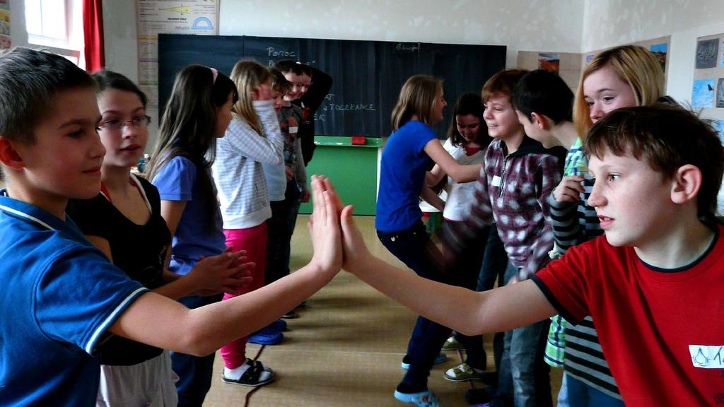 708 1567 86 37 Královéhradecký kraj žáci, studenti žáci, studenti realizace třídy (fyzické osoby) (kontakty) 479 1041 56 20 z toho okres HK žáci, studenti