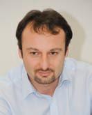 V těsném závěsu za nimi obsazuje třetí místo Kraf Foods a jeho paletové vystavení sušenek BeBe Dobré ráno.
