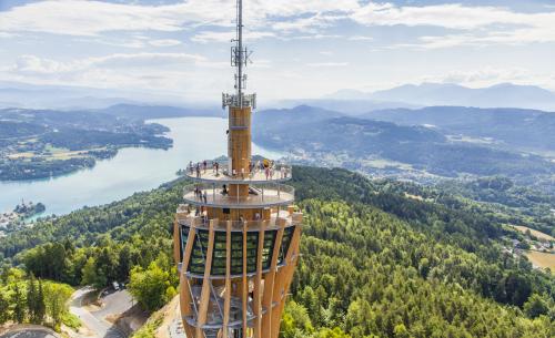 00 Vstupné: 11 / osobu, děti 5,50 vstup s Korutanskou kartou zdarma Vysokohorská silnice Nockalmstrasse (30 km z Bad Kleinkirchheimu) -