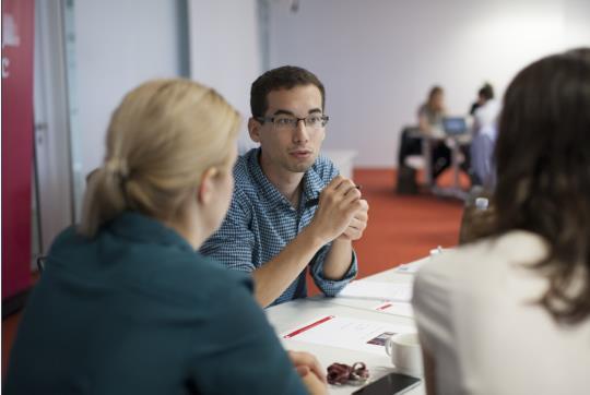 Fáze mentoringu v PwC Úvodní seznámení na bootcampu Tříměsíční poradenství Zpětná vazba a vyhodnocení mentoringu Představitelům každého start-upu je přidělena dvojice mentorů, odborníků z daňového a