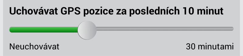 Záznam stopy můžete také zapnout a vypnout pomocí menu. Zvolte > Nastavení > Stopy, a poté zapněte funkci Záznam stopy.