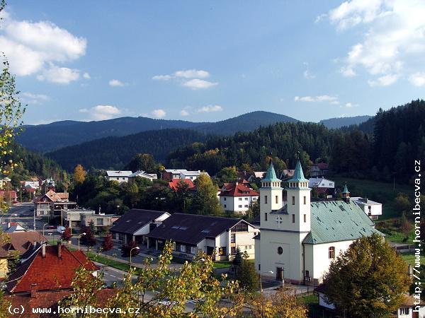 Horní Bečva Nejstarší písemná zmínka o Horní Bečvě je z roku 1659 v gruntovní knize Valašského Meziříčí. V urbáři z roku 1676 se již vede jako samostatná obec mající 103 domků se 1385 obyvateli.