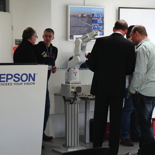 Centrum Epson Industrial Solutions najděte své řešení Industrial Vyzkoušejte všechny roboty Epson v akci.