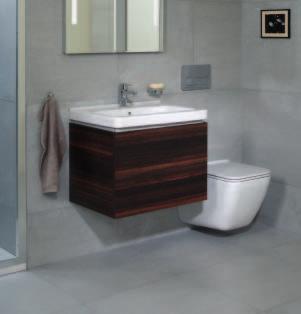 Nábytek v barvě dub i tmavá borovice koupelnu příjemně proteplí.