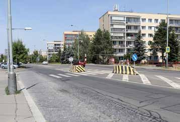 plnohodnotné řešení pro jízdu na kole v chráněné příčné vazbě (Golfová lesopark/lidl),