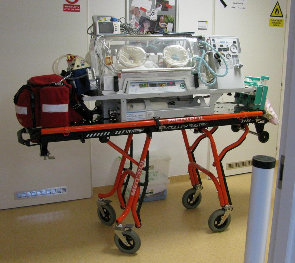 Příloha 31: Převozový inkubátor pro novorozence NJIP