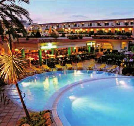 Španělsko Lloret de Mar HOTEL GUITART CENTRAL PARK AQUA RESORT / 2 DĚTI DO 13 LET - PEVNÁ DĚTSKÁ CENA 400 m POLOPENZE Oblíbený hotelový komplex s rozsáhlou nabídkou služeb, od sezóny 2018 s vlastním