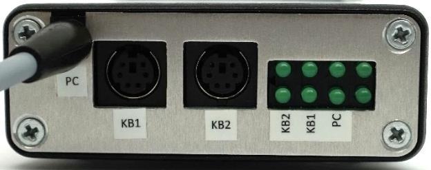 klávesnicí Dolní LED PS/2 Data Indikace komunikace s PC - 2 LED diody vyhrazeny pro budoucí použití Tab.