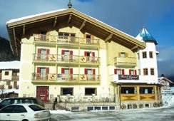 Arabba/Marmolada). VAL DI FASSA E CAREZZA SELLA RONDA Nadmořská výška 1.300 2.950 m.