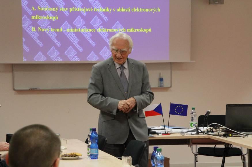 Ph.D.Courses Numerické úlohy s parciálními diferenciálními rovnicemi(prof. Ing. Pavel Fiala, Ph.D.) Speciální měřicí metody (prof. Ing. Karel Bartušek, DrSc.