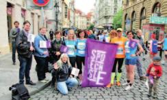 Společnost E /Czech Epilepsy Association, z. s. Ve Společnosti E více než 26 let systematicky pracujeme s lidmi s epilepsií a pomáháme jim najít způsob, jak s touto nemocí žít lepší život.