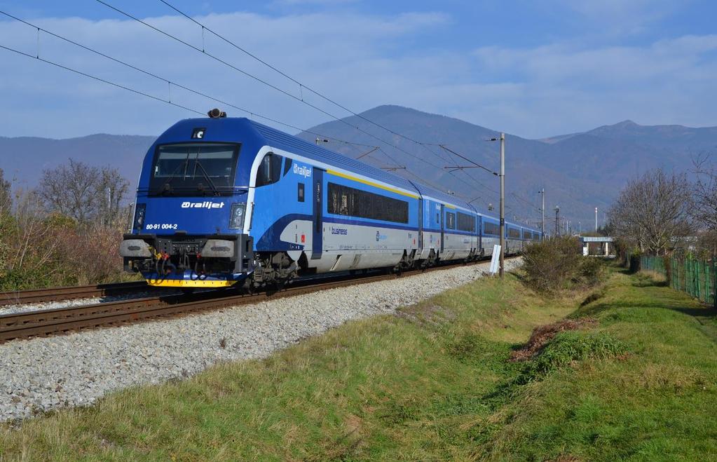 EC/IC vlaky Železnice jízda rychlostí 160-200 km/h: spotřeba 2,5