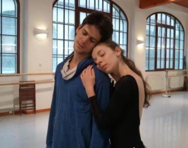 Balet Národního divadla má na repertoáru Romea a Julii v choreografii Petra Zusky, vzhledem k rekonstrukci