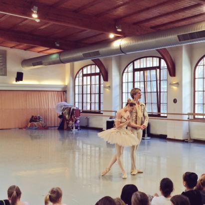 Tutu je balerína Oblíbená baletní dílna je tu! V neděli 24. září otevřeme opět baletní sál veřejnosti.