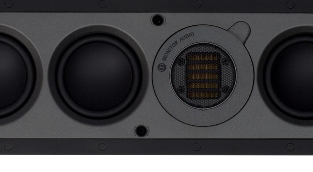 Instalační reproduktory Řada Super Slim Naše inovativní reproduktory nabízejí vysokou plno-pásmovou kvalitu zvuku v uzavřené skříni a zároveň poskytují široké možnosti pro jejich instalaci.