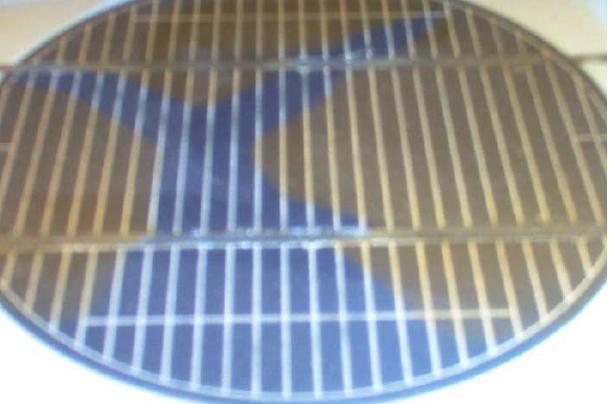 LID (Light Induced Degradation) Vlivem prostředí dochází ke stárnutí a následně k poklesu účinnosti pokles transparentnosti skla pokles transparentnosti EVA