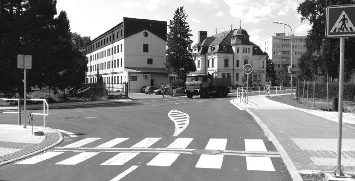 MĚSTO VRCHLABÍ Dělnická ulice je otevřena Ve Vrchlabí je otevřena zrekonstruovaná silnice III/32551 sloužící jako přístupová komunikace do místní průmyslové zóny a vede po celé délce Dělnické ulice