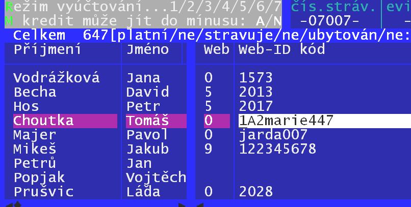 Před tím, než tak učiníte, by bylo dobré, abyste si tento údaj u strávníků vyplnili. To učiníte ve volbě Plachta - Strávníci - Jednotliví strávníci.