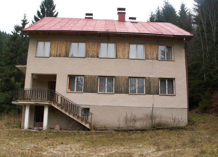 Telovýchovné branné stredisko s. č. 777 s pozemkami Kat. územie Ružomberok Okres: Ružomberok tel. branné stredisko s. č. 7777, postavené na parc. KN C č. 15002/2, zapísané na LV č.