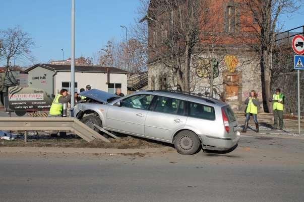 Obr. 4.1.9.1 - Zdravotní komplikace jako příčina nehody - řidič zkolaboval v důsledku hypoglykemie. 4.1.10 Nehody za účasti Dopravního podniku města Brno Nehody za účasti vozů Dopravního podniku města Brno (DPMB) sebou nesou několik specifik.