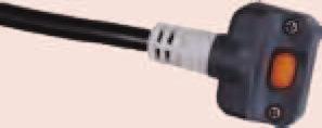 propojovací kabel s tlačítkem DATA/konektorem nožního spínače, např.