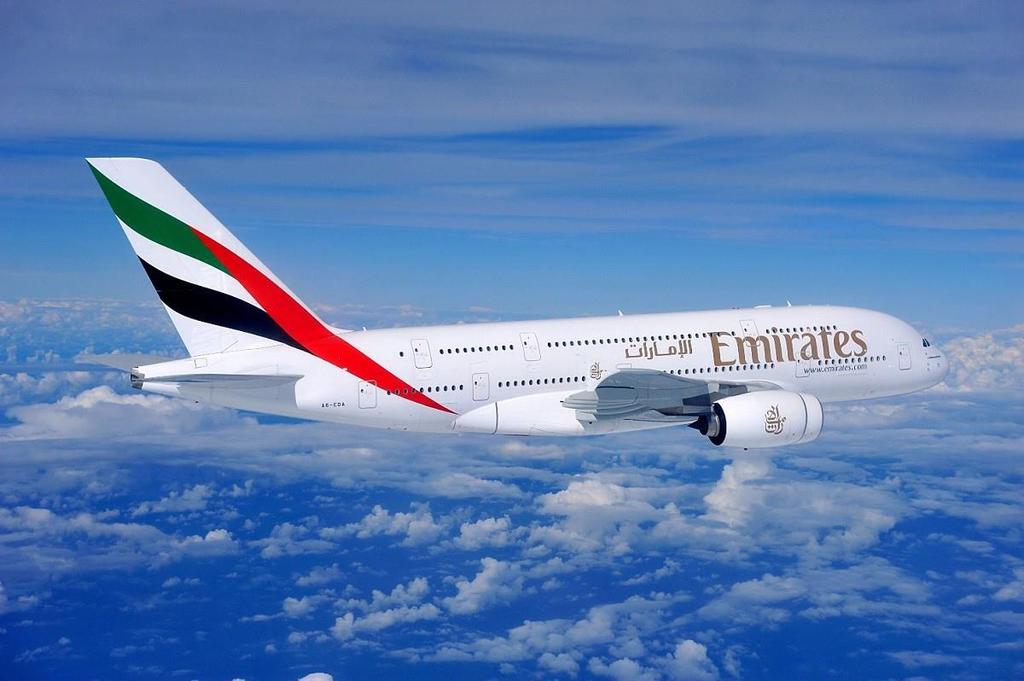 1.den 9.října 2018 PRAHA DUBAJ Odlet z letiště Václava Havla Praha do Dubaje s leteckou společností EMIRATES - největším dopravním letadlem, dvoupatrovým Airbusem A380. 2.den 10.