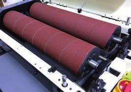 šířka dílce 635/940 mm Hmotnost 332/440 kg Dvouválcová bruska JET řady DDS je určena pro finální povrchovou úpravu nábytkových dílců, stavebních prvků nebo k egalizaci materiálu.