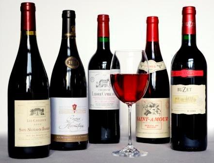 lahvové víno) - bezprostřední konzumace na místě (restaurace, bary, hotely) prodej čepovaného vína z jednorázového