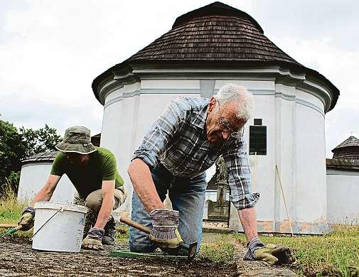 S klášterní římskokatolickou farností spolupracujeme přes organizaci The Friends of Czech Heritage (Přátelé českého dědictví) už deset let.